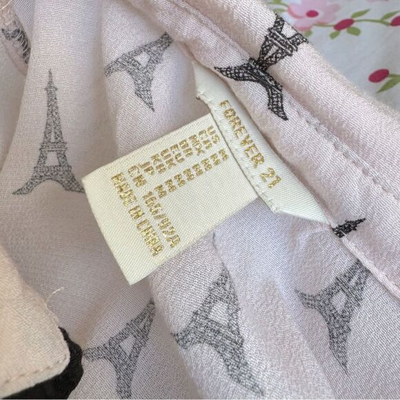 Forever 21 Light Pink Eiffel Tower Top Size Medium - Picture 4 of 5